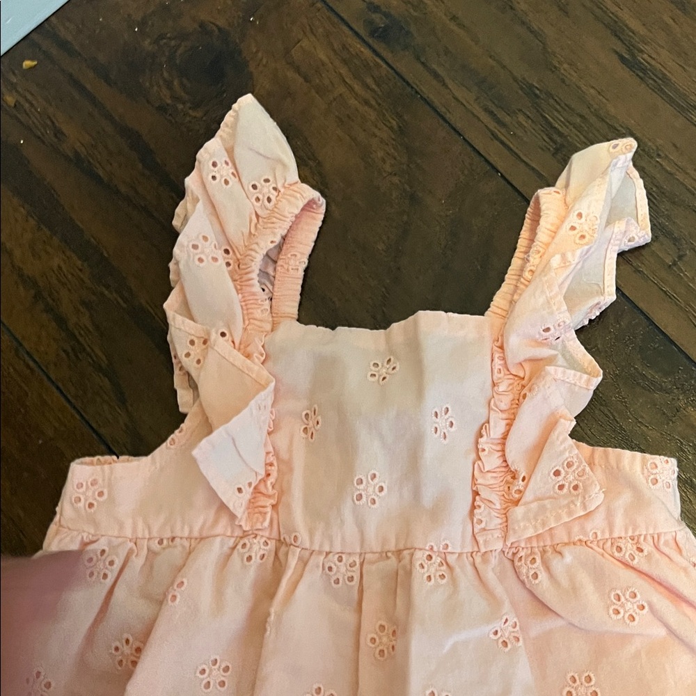 EUC and GUC Lot of Baby Rompers and Bubbles. - Picture 8 of 16